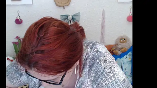 PlayfullMature online show from December 2025 05:06:02 AM