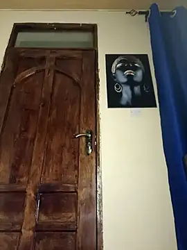 queennapal online show from March 2025 07:17:01 PM