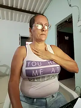 deisy summers47x online show from February 2025 12:17:02 PM