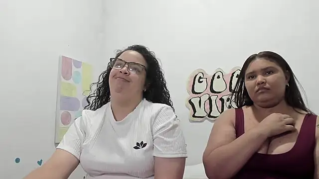 Snapshot of Danielaandximena chatting on February 2026 12:04:01 AM Danielaandximena online show from February 2026 12:04:01 AM