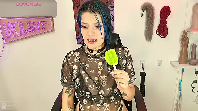 Violet-Queen online show from March 2025 11:20:02 PM