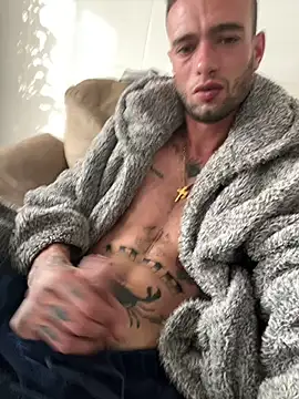 davorm online show from December 2024 12:27:02 PM