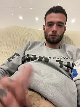 davorm online show from March 2025 08:40:01 PM