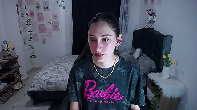 IsaBaileys  online show from June 2026 03:32:02 AM