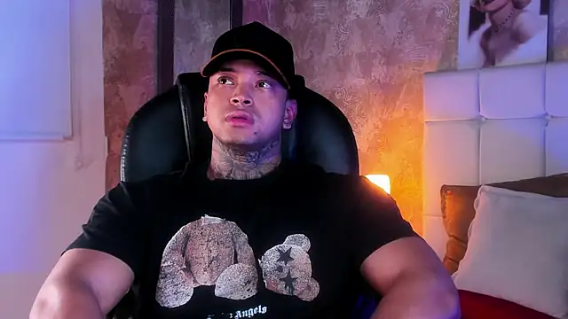 Stiven collins online show from April 2026 06:25:01 AM