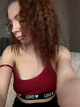 Snapshot of Katrin_kat@xh chatting on February 2025 06:24:01 AM Katrin katxh online show from February 2025 06:24:01 AM