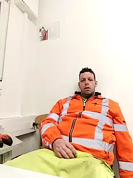 Knuffelstaaf123 online show from January 2026 07:01:02 AM