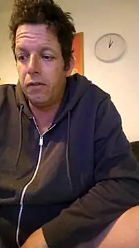 Snapshot of Knuffelstaaf123 chatting on April 2026 01:14:02 PM Knuffelstaaf123 online show from April 2026 01:14:02 PM