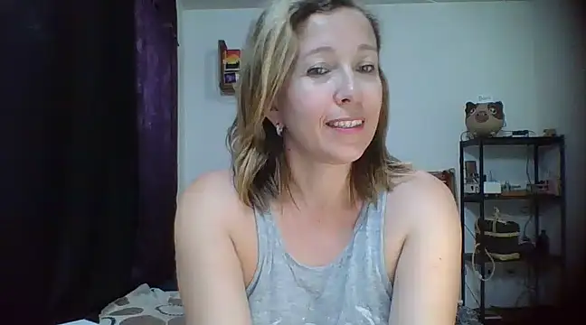 Snapshot of charlott_ponce chatting on January 2025 10:46:02 PM charlott ponce online show from January 2025 10:46:02 PM