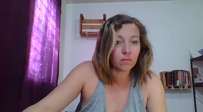 Snapshot of charlott_ponce chatting on February 2025 08:21:01 PM charlott ponce online show from February 2025 08:21:01 PM