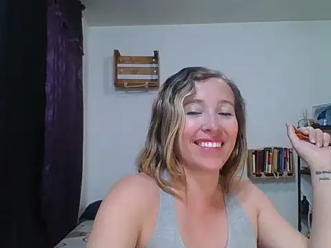 Snapshot of charlott_ponce chatting on March 2025 05:28:02 AM charlott ponce online show from March 2025 05:28:02 AM