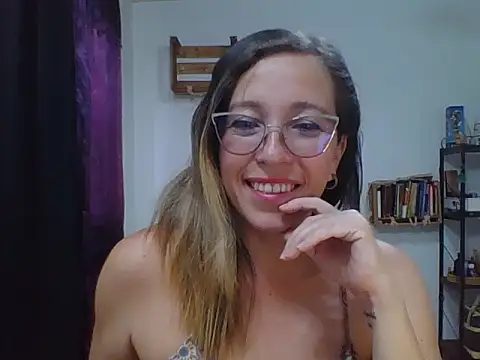 Snapshot of charlott_ponce chatting on September 2025 07:35:01 PM charlott ponce online show from September 2025 07:35:01 PM