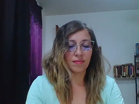 Snapshot of charlott_ponce chatting on September 2025 08:22:01 PM charlott ponce online show from September 2025 08:22:01 PM