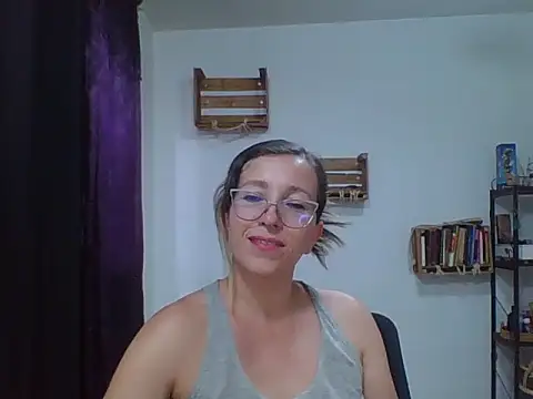 Snapshot of charlott_ponce chatting on September 2025 10:34:01 PM charlott ponce online show from September 2025 10:34:01 PM
