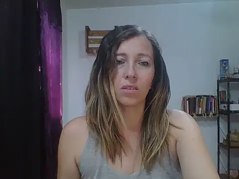 Snapshot of charlott_ponce chatting on October 2025 06:31:02 PM charlott ponce online show from October 2025 06:31:02 PM