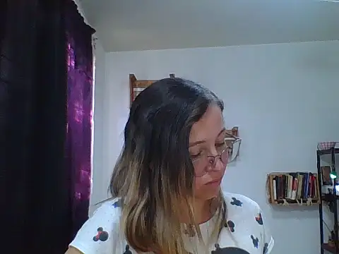 charlott ponce online show from November 2025 10:09:02 PM