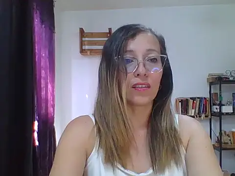 charlott ponce online show from November 2025 06:56:02 PM