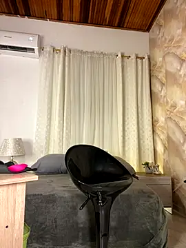 emilyrojas online show from November 2025 12:15:02 PM