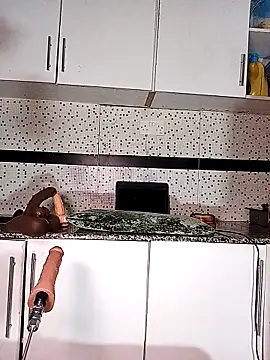 Bella045 online show from December 2025 06:28:01 PM