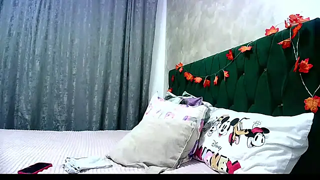 MikySWeet7 online show from November 2025 10:26:02 AM