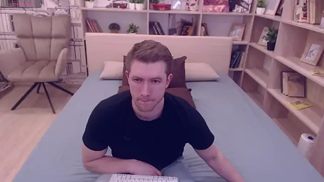 Snapshot of EthanPinkman chatting on March 2025 09:35:02 AM EthanPinkman online show from March 2025 09:35:02 AM