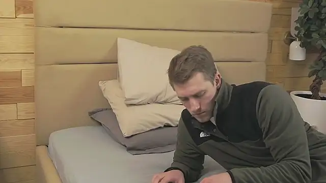 Snapshot of EthanPinkman chatting on November 2025 04:45:02 AM EthanPinkman online show from November 2025 04:45:02 AM