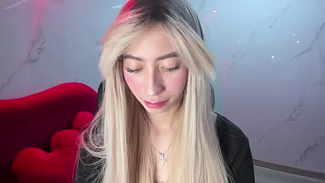 LilithCooperr  online show from November 2025 10:31:02 PM