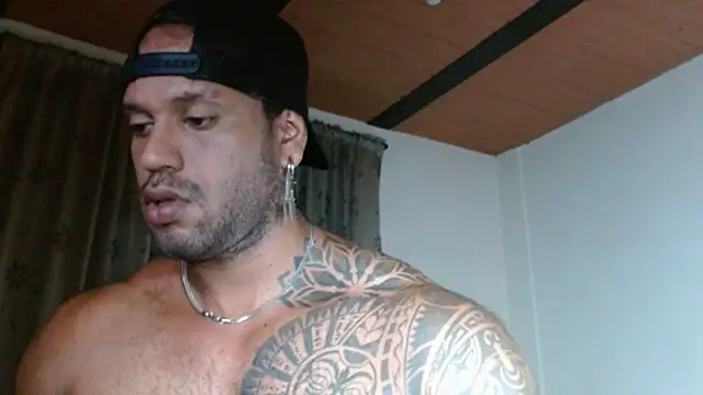 manolofitt online show from April 2026 09:10:02 PM