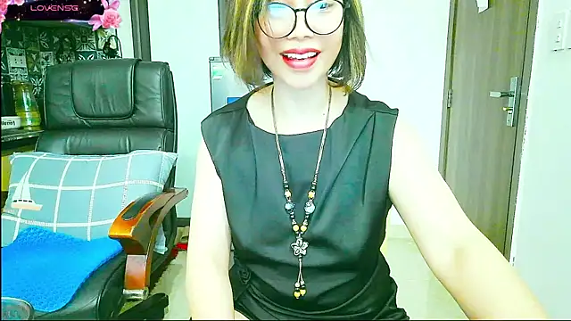 Miu-Le online show from September 2025 09:29:02 PM