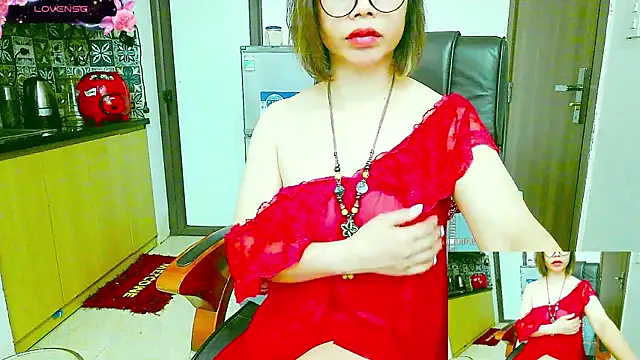 Miu-Le online show from October 2025 09:15:01 PM