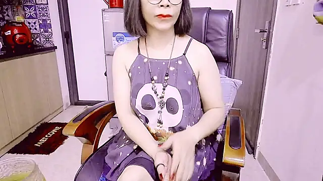 Snapshot of Miu-Le chatting on April 2026 03:53:02 AM Miu-Le online show from April 2026 03:53:02 AM
