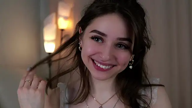 EstherMitchel online show from January 2025 04:06:02 AM