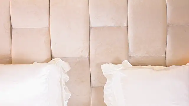 KiraKayleigh1 online show from October 2025 01:46:01 AM