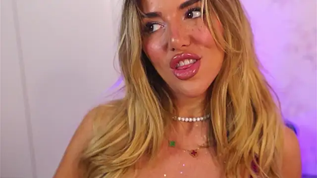 ClaraHazel online show from November 2025 04:55:01 AM