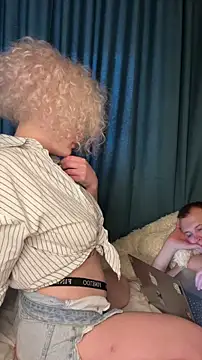 MrMrsRight online show from December 2024 11:01:01 AM