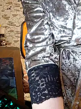 Snapshot of _Kitti_ chatting on December 2024 05:51:01 PM Kitti online show from December 2024 05:51:01 PM