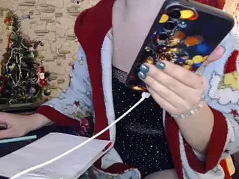 Snapshot of _Kitti_ chatting on January 2025 12:05:02 AM Kitti online show from January 2025 12:05:02 AM