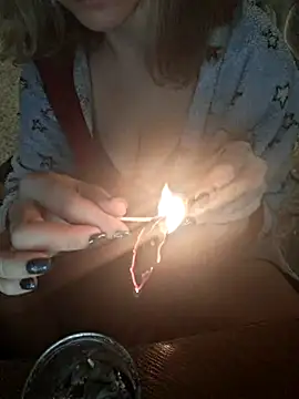 Snapshot of _Kitti_ chatting on January 2025 07:07:01 PM Kitti online show from January 2025 07:07:01 PM