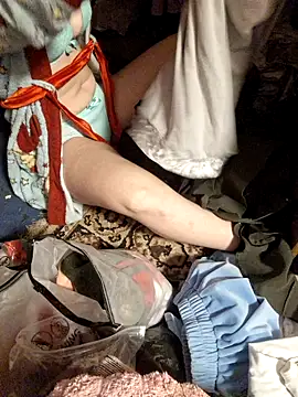 Snapshot of _Kitti_ chatting on January 2025 05:30:01 PM Kitti online show from January 2025 05:30:01 PM