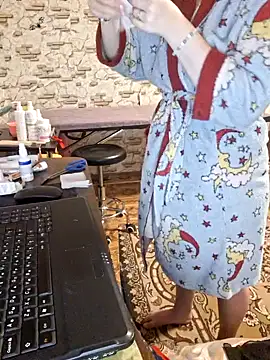 Snapshot of _Kitti_ chatting on March 2025 06:12:02 PM Kitti online show from March 2025 06:12:02 PM