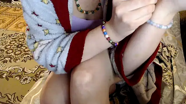 Snapshot of _Kitti_ chatting on March 2025 09:18:02 PM Kitti online show from March 2025 09:18:02 PM