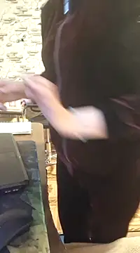 Snapshot of _Kitti_ chatting on March 2025 09:59:02 PM Kitti online show from March 2025 09:59:02 PM