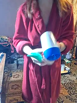 Snapshot of _Kitti_ chatting on October 2025 03:03:02 AM Kitti online show from October 2025 03:03:02 AM