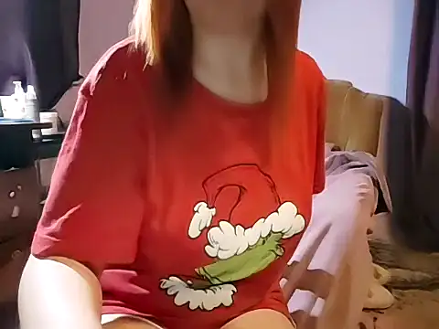 Snapshot of _Kitti_ chatting on May 2026 06:58:01 PM Kitti online show from May 2026 06:58:01 PM