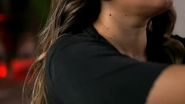 KellyMathews online show from April 2026 02:09:01 AM