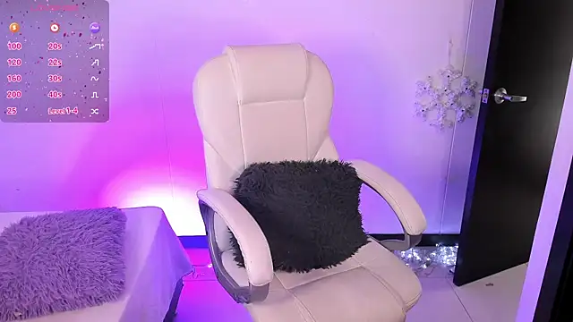 Snapshot of nyna_1 chatting on March 2025 09:32:02 PM nyna 1 online show from March 2025 09:32:02 PM