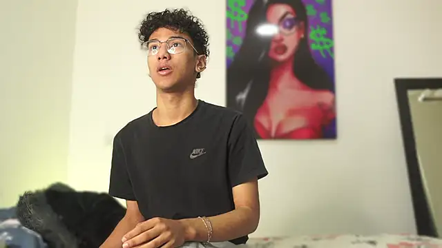 harrytwink18 online show from December 2024 01:28:01 PM