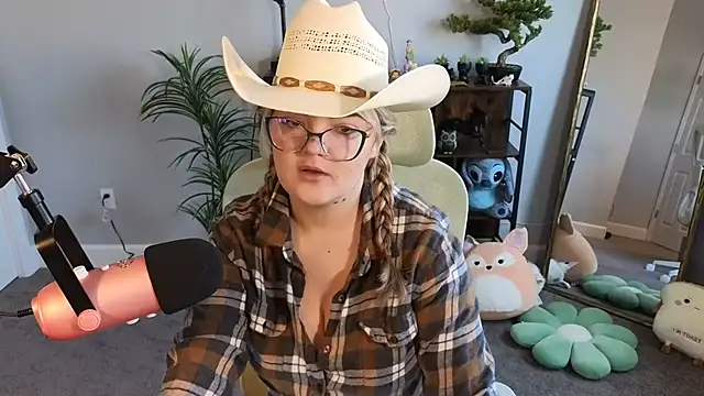 rodeobrii online show from December 2025 08:29:01 PM