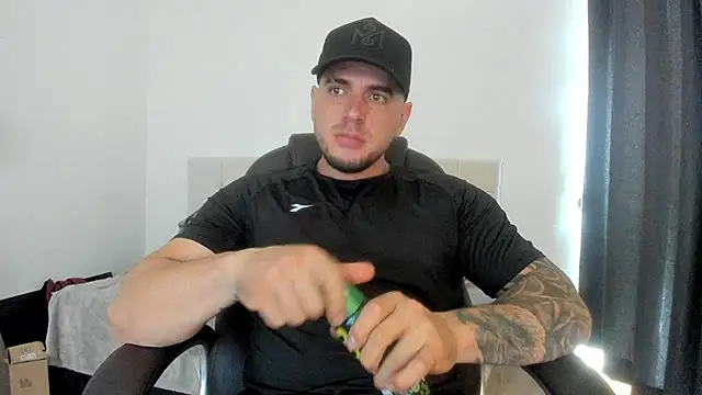 Snapshot of Teilor_Creed chatting on October 2025 07:58:01 PM Teilor Creed online show from October 2025 07:58:01 PM