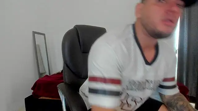 Snapshot of Teilor_Creed chatting on October 2025 07:38:02 PM Teilor Creed online show from October 2025 07:38:02 PM